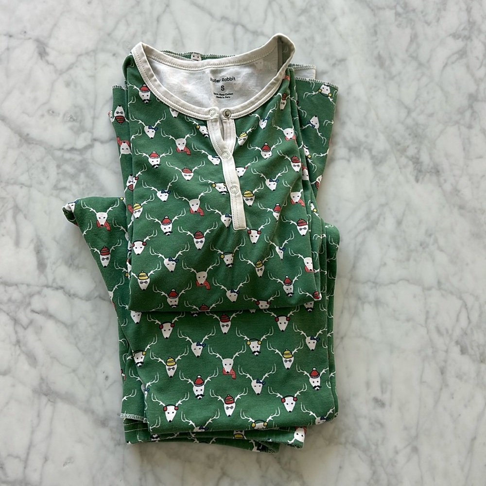 Roller Rabbit Green Reindeer Print Long-Sleeve Pajama Set